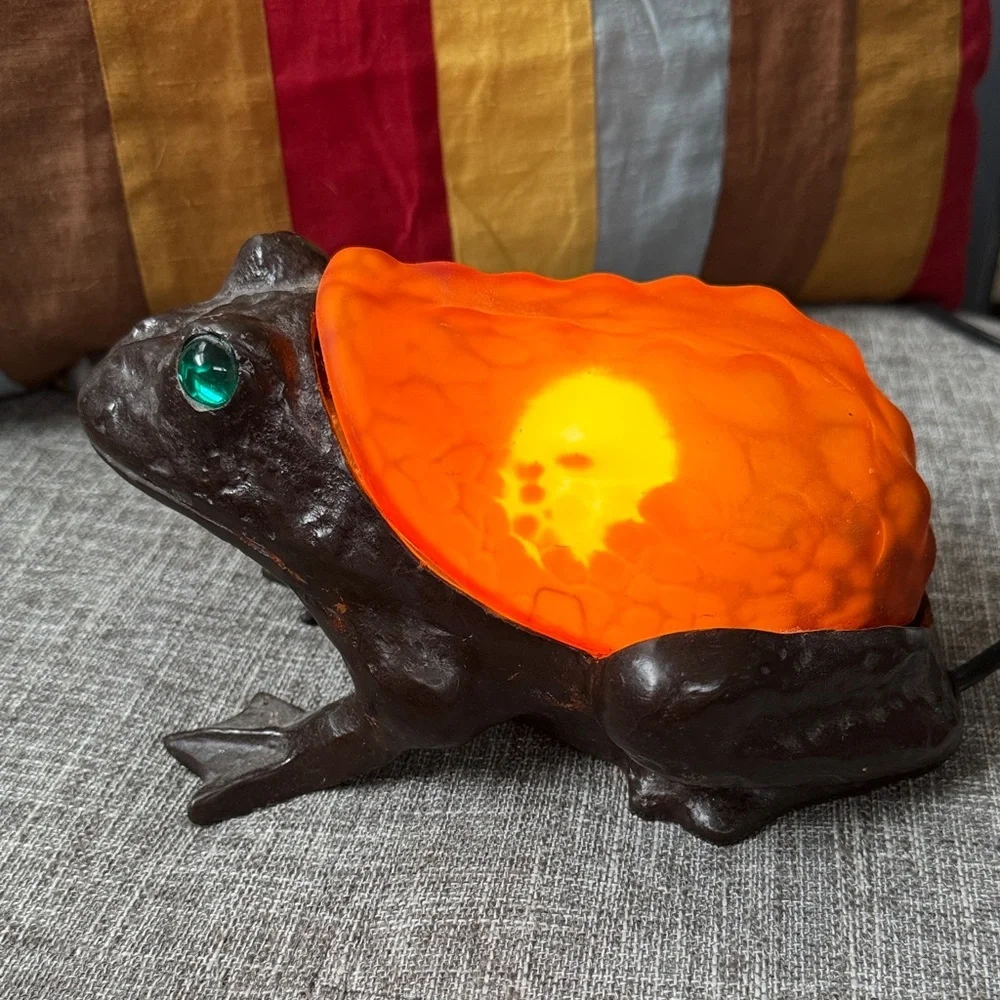 Reptile Frog Lamp with Orange Shell